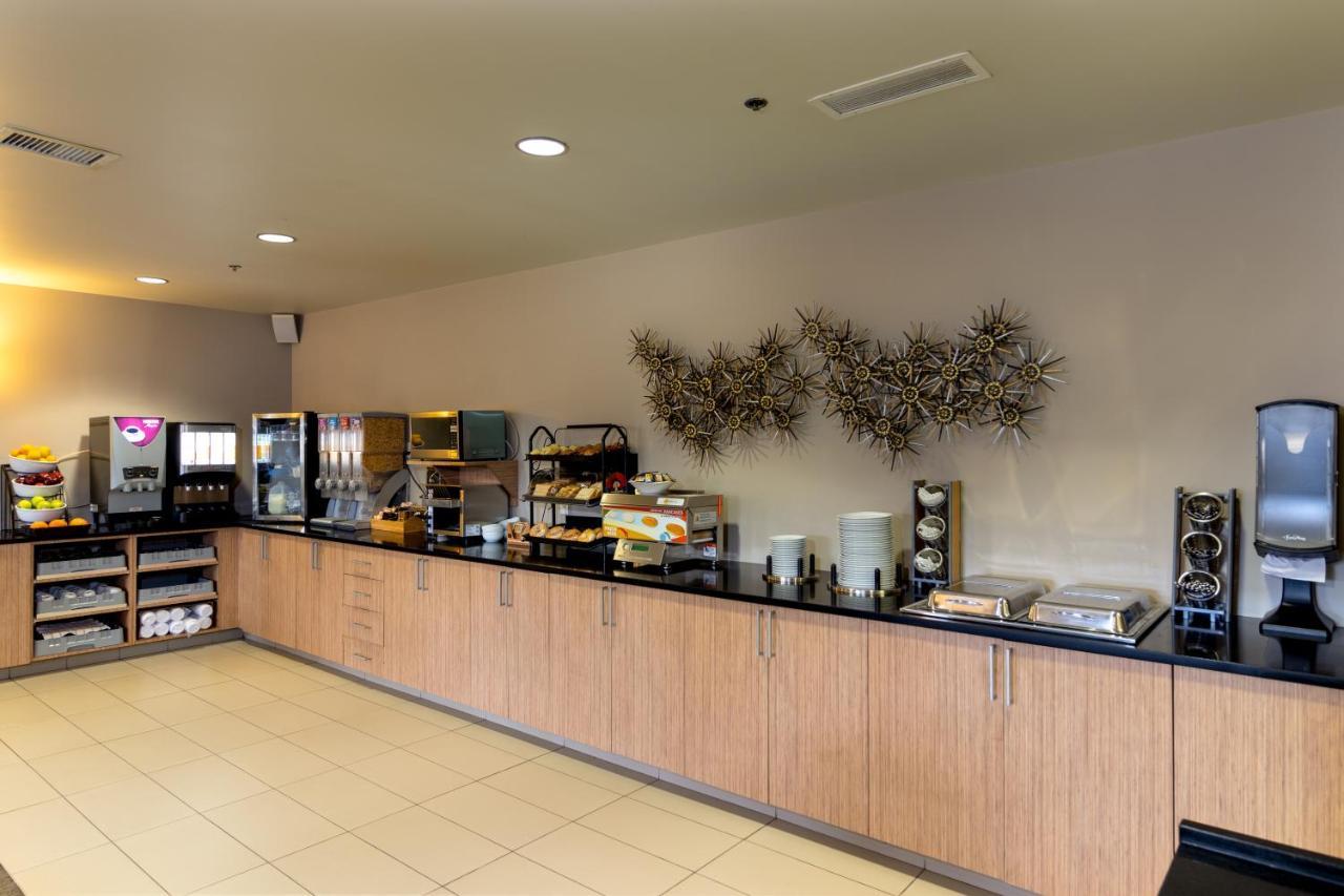 Kanata Whitecourt Εξωτερικό φωτογραφία